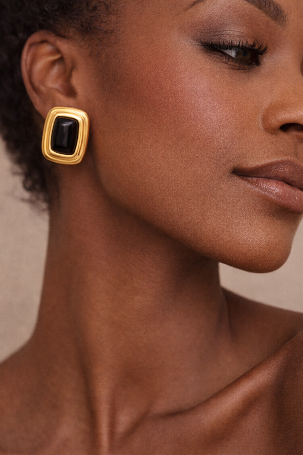 Noir Frame Studs